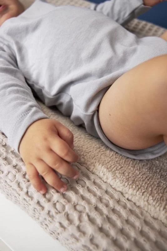 aankleedkussenhoes wafel teddy greige 50x70cm